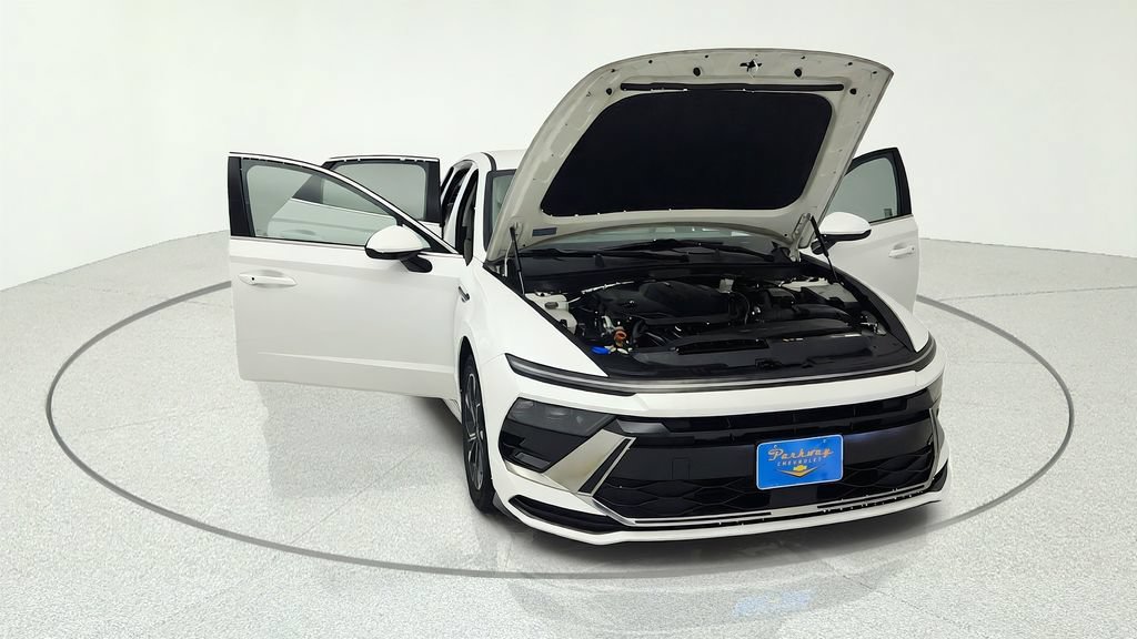 Used 2025 Hyundai Sonata SEL FWD image 29