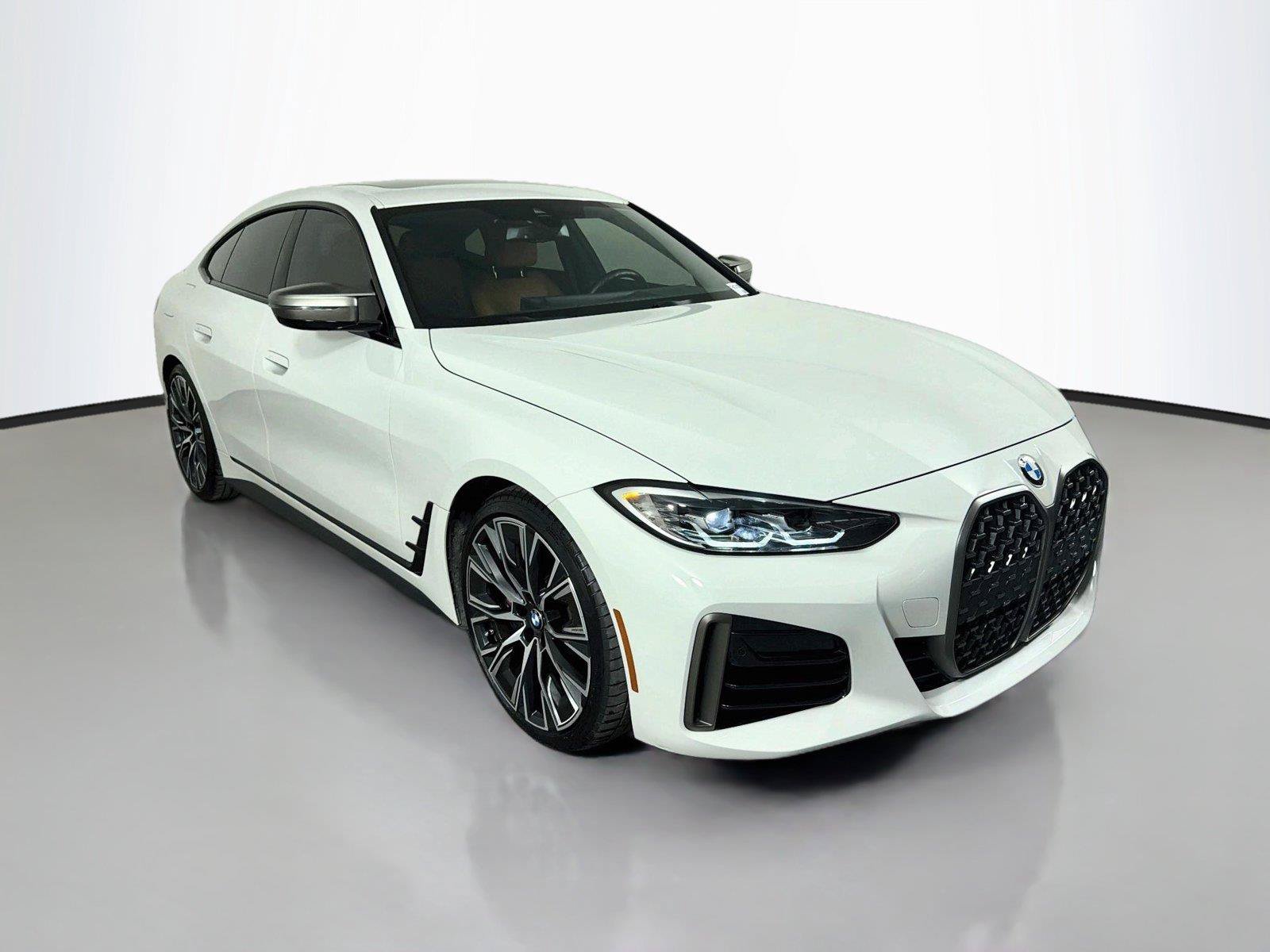 Used 2024 BMW M440i Gran Coupe RWD image 3
