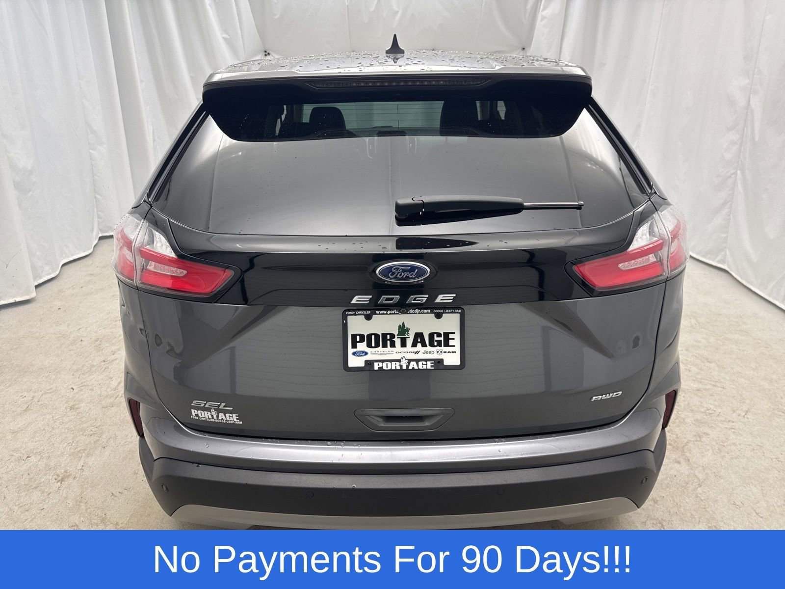 Used 2022 Ford Edge SEL w/ Convenience Package image 3