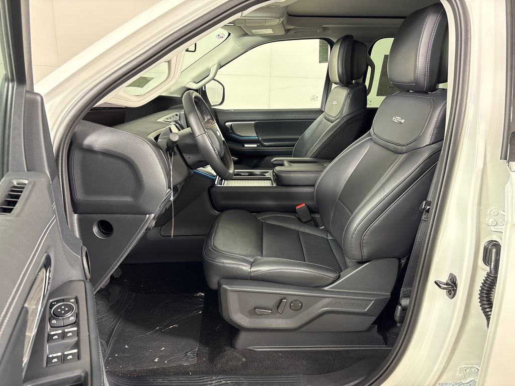 New 2026 Ford Expedition Platinum w/ Driver's Package image 29