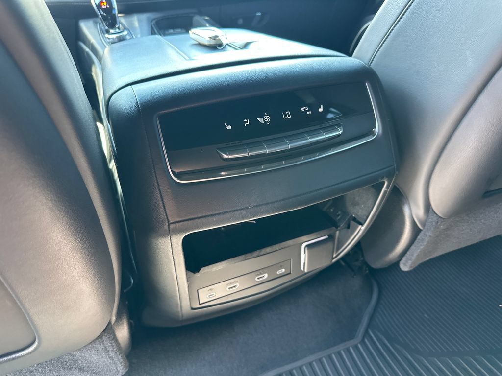 Used 2021 Cadillac Escalade Sport AWD/4WD image 18