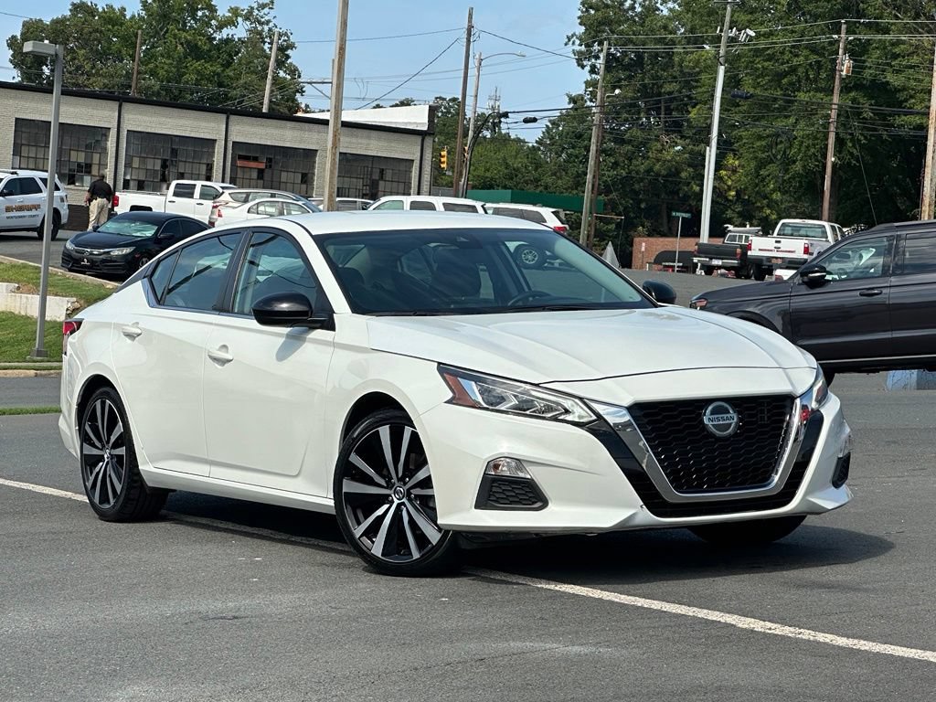 Used 2022 Nissan Altima 2.5 SR FWD image 40