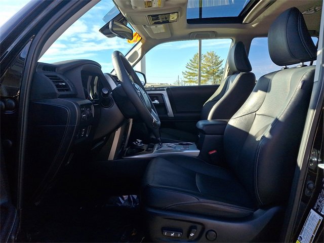 Used 2021 Toyota 4Runner Limited image 14