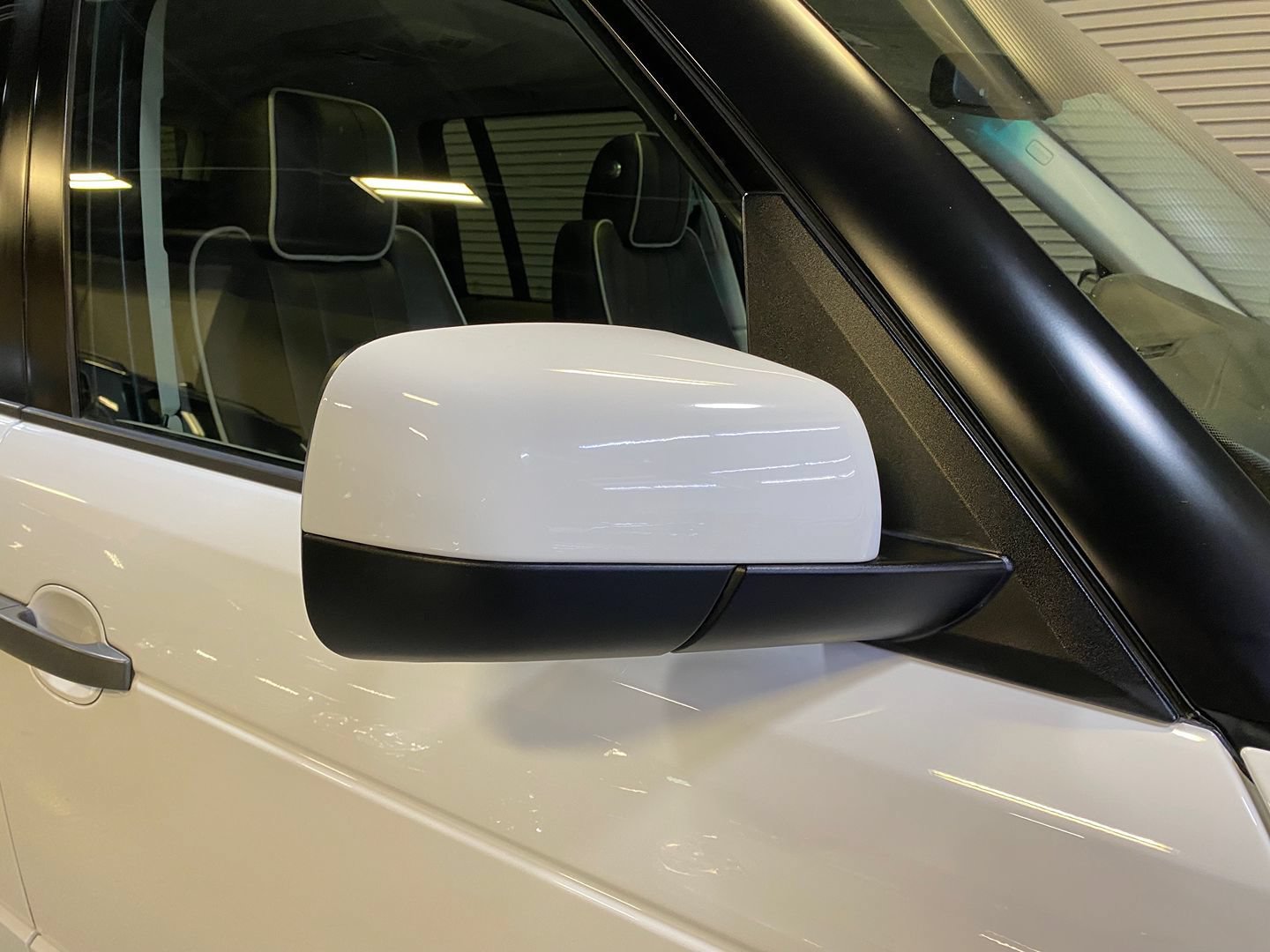 Used 2011 Land Rover Range Rover HSE LUX AWD/4WD image 37