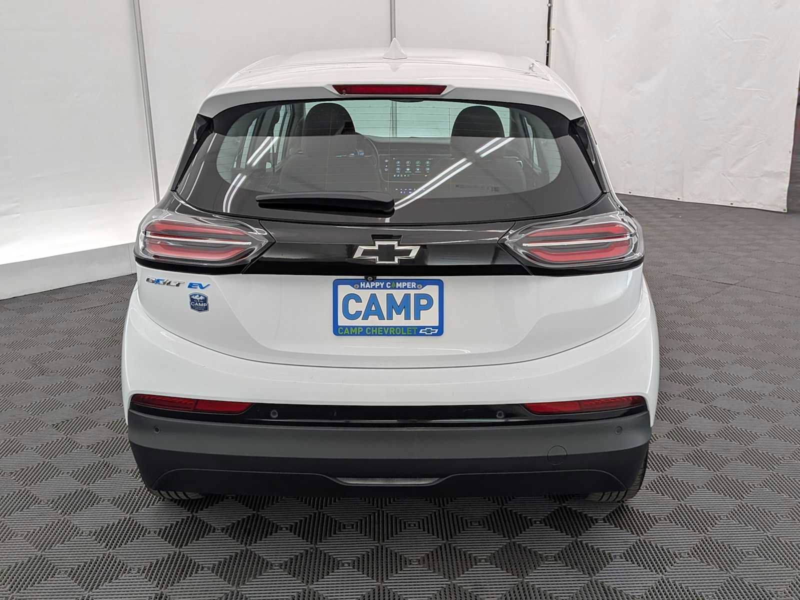 Used 2023 Chevrolet Bolt LT w/ Driver Confidence Package FWD image 4