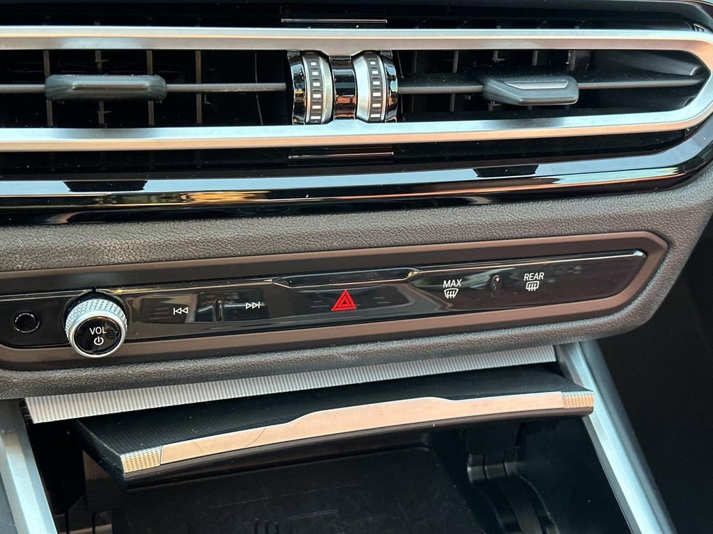 Used 2023 BMW i4 eDrive35 w/ Premium Package image 13