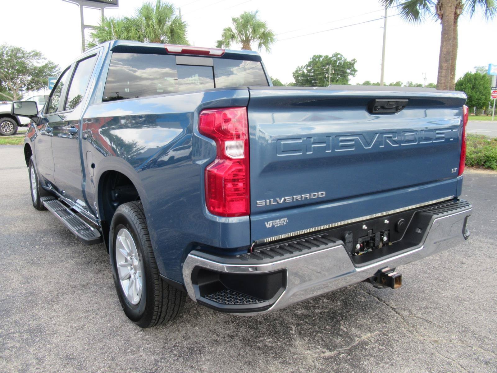 Used 2024 Chevrolet Silverado 1500 LT w/ Convenience Package II RWD image 8