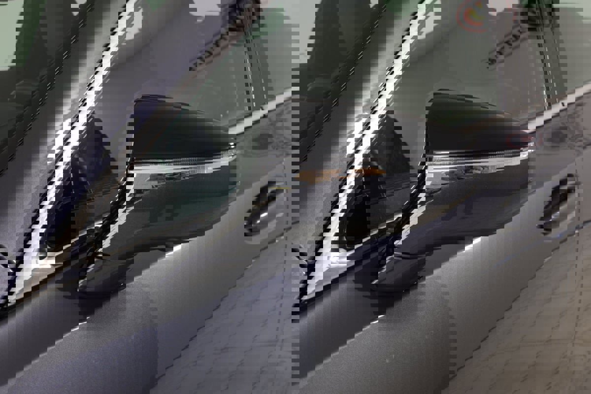 Used 2024 Lexus ES 350 Ultra Luxury w/ Accessory Package (Z2) image 51