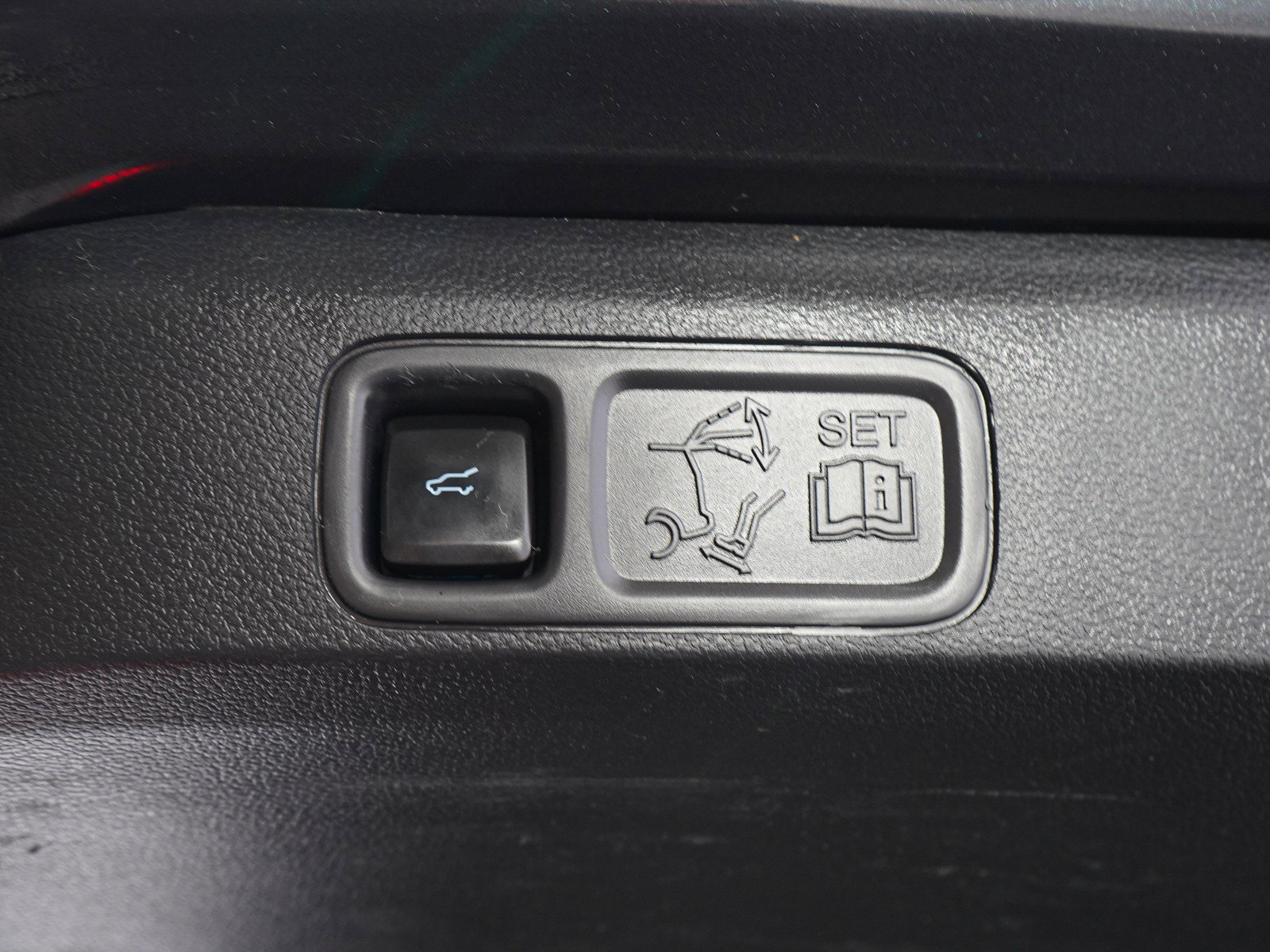 Used 2023 Ford Expedition Max Platinum AWD/4WD image 12