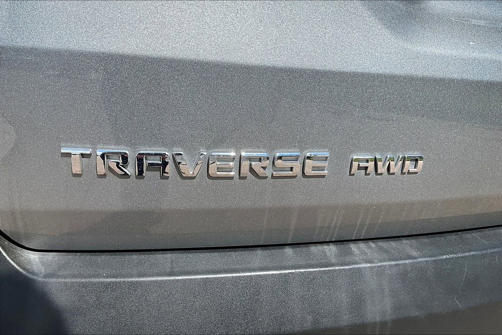 Used 2023 Chevrolet Traverse LT image 34