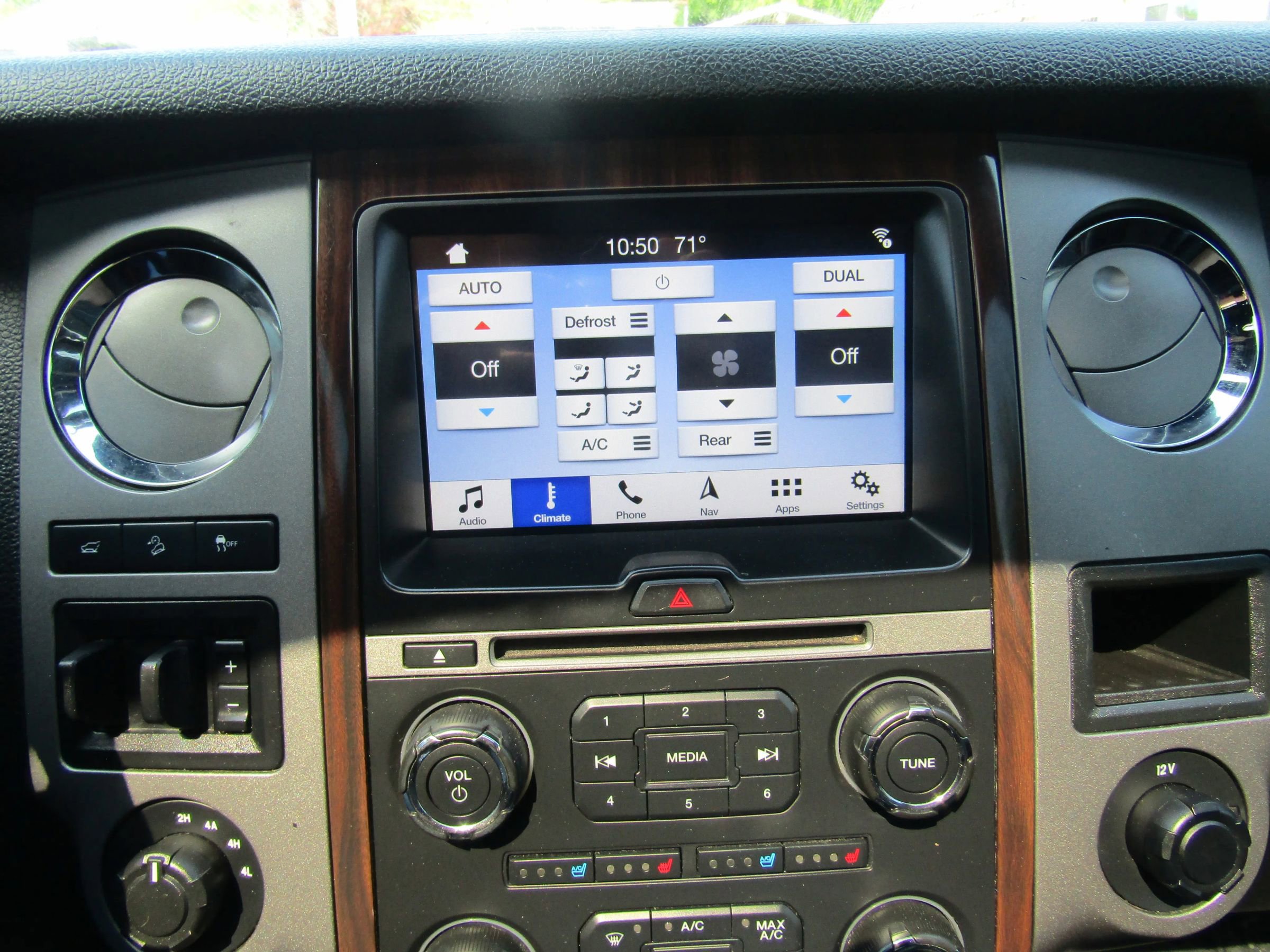 Used 2016 Ford Expedition Platinum AWD/4WD image 35