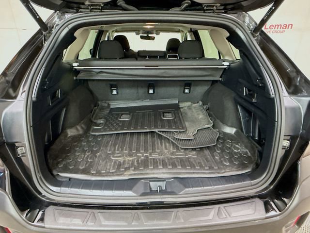 Used 2022 Subaru Outback Premium image 26