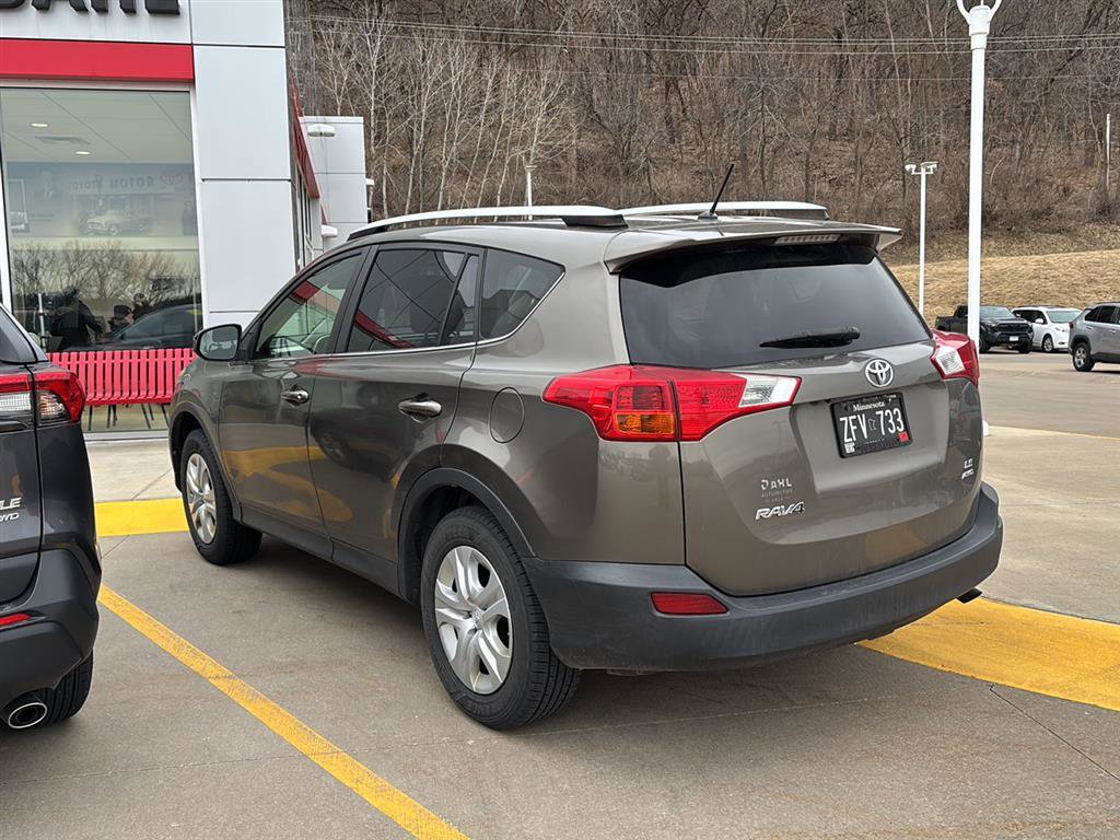 Used 2015 Toyota RAV4 LE image 7