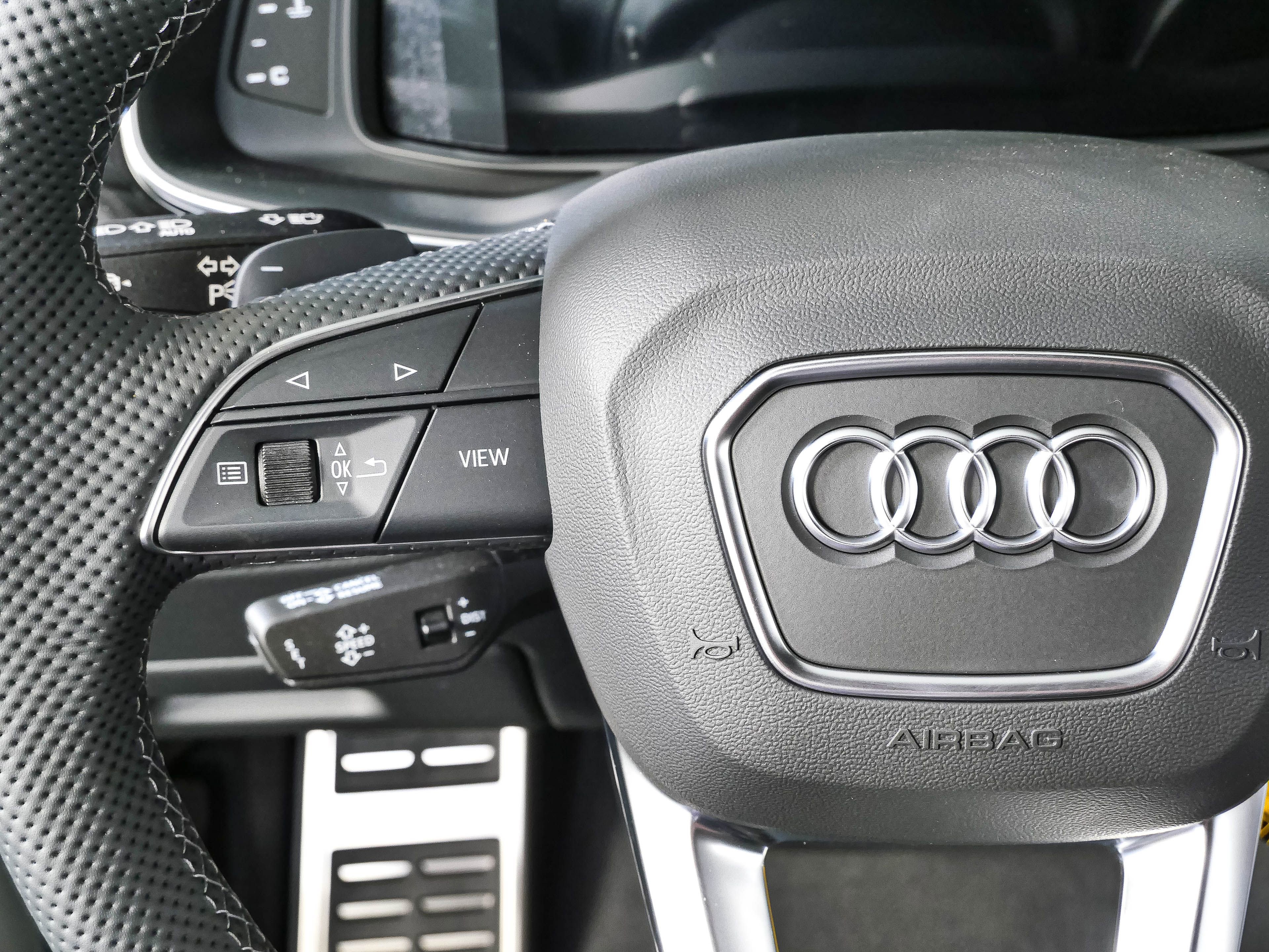New 2026 Audi SQ8 Prestige AWD/4WD image 10