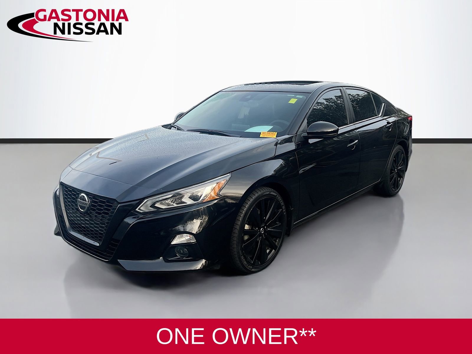 Used 2022 Nissan Altima 2.5 SR w/ Midnight Edition Package image 3
