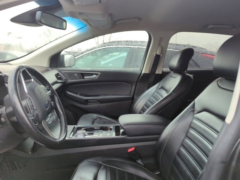 Used 2019 Ford Edge SEL w/ Equipment Group 201A image 6