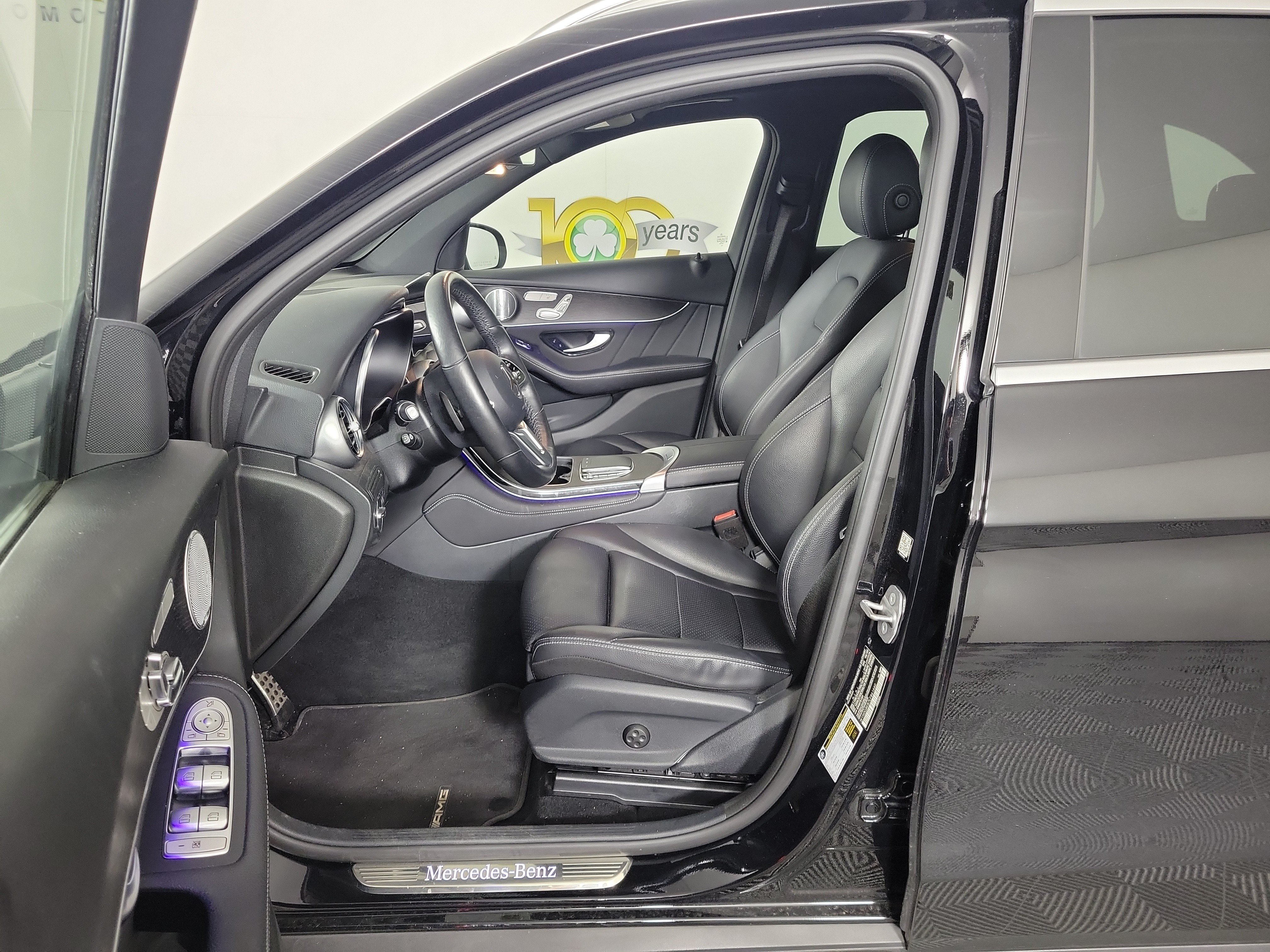 Used 2020 Mercedes-Benz GLC 300 4MATIC image 5