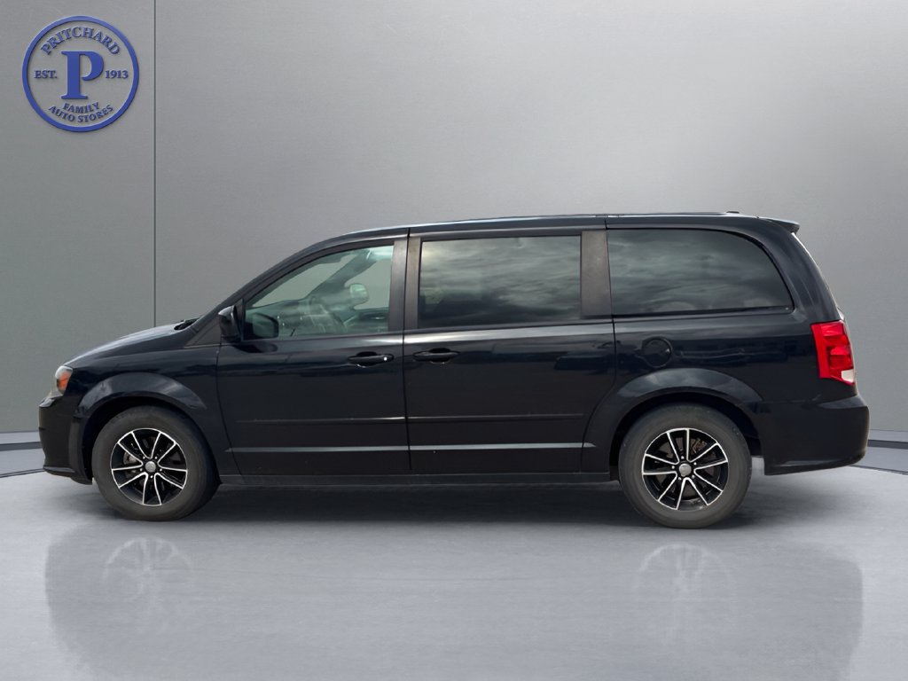 Used 2015 Dodge Grand Caravan R/T w/ Driver Convenience Group FWD image 4
