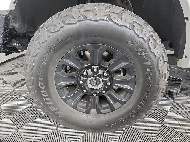 Used 2022 Ford F250 Platinum w/ Tremor Off-Road Package AWD/4WD image 9
