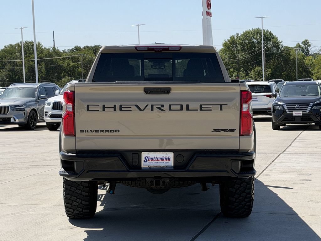 Used 2023 Chevrolet Silverado 1500 ZR2 w/ Technology Package AWD/4WD image 5