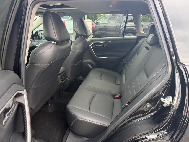 Used 2021 Toyota RAV4 XLE Premium FWD image 12