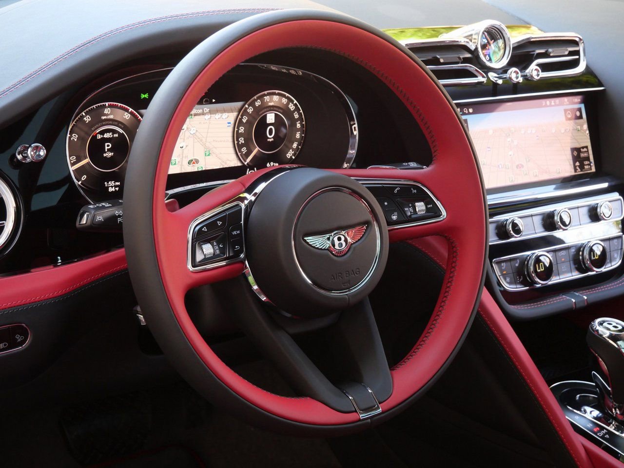 Used 2025 Bentley Bentayga Extended Wheelbase AWD/4WD image 14