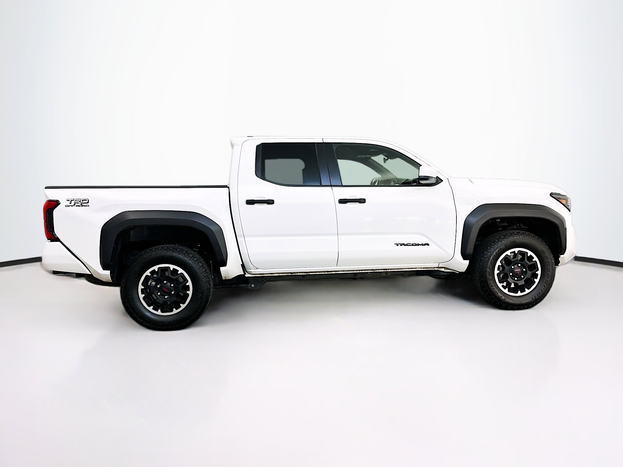 Used 2025 Toyota Tacoma TRD Off-Road image 10