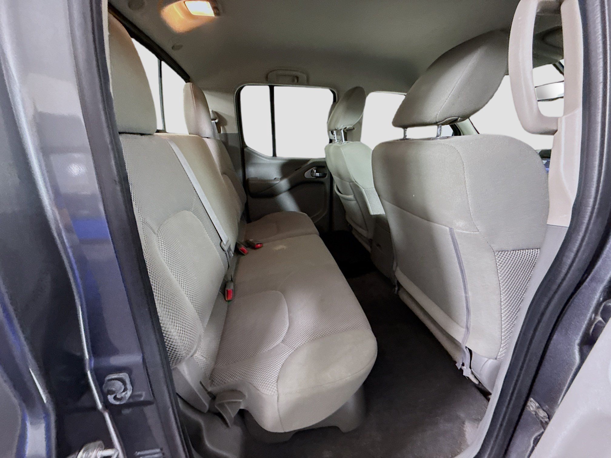 Used 2021 Nissan Frontier SV RWD image 27