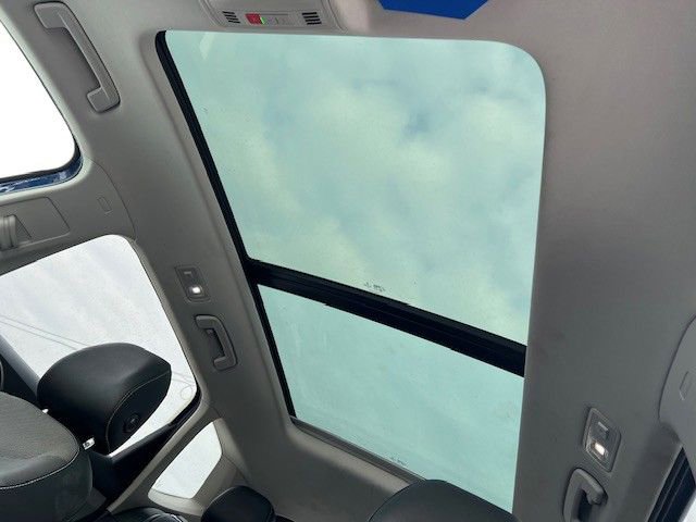 Used 2022 Volkswagen Taos SE image 35