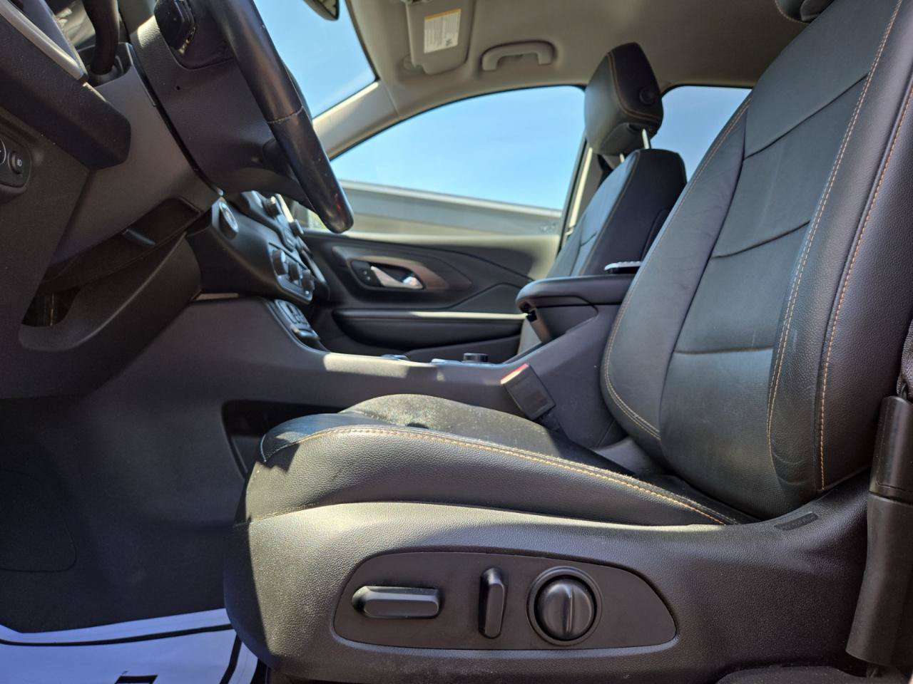 Used 2020 GMC Terrain SLT AWD/4WD image 17