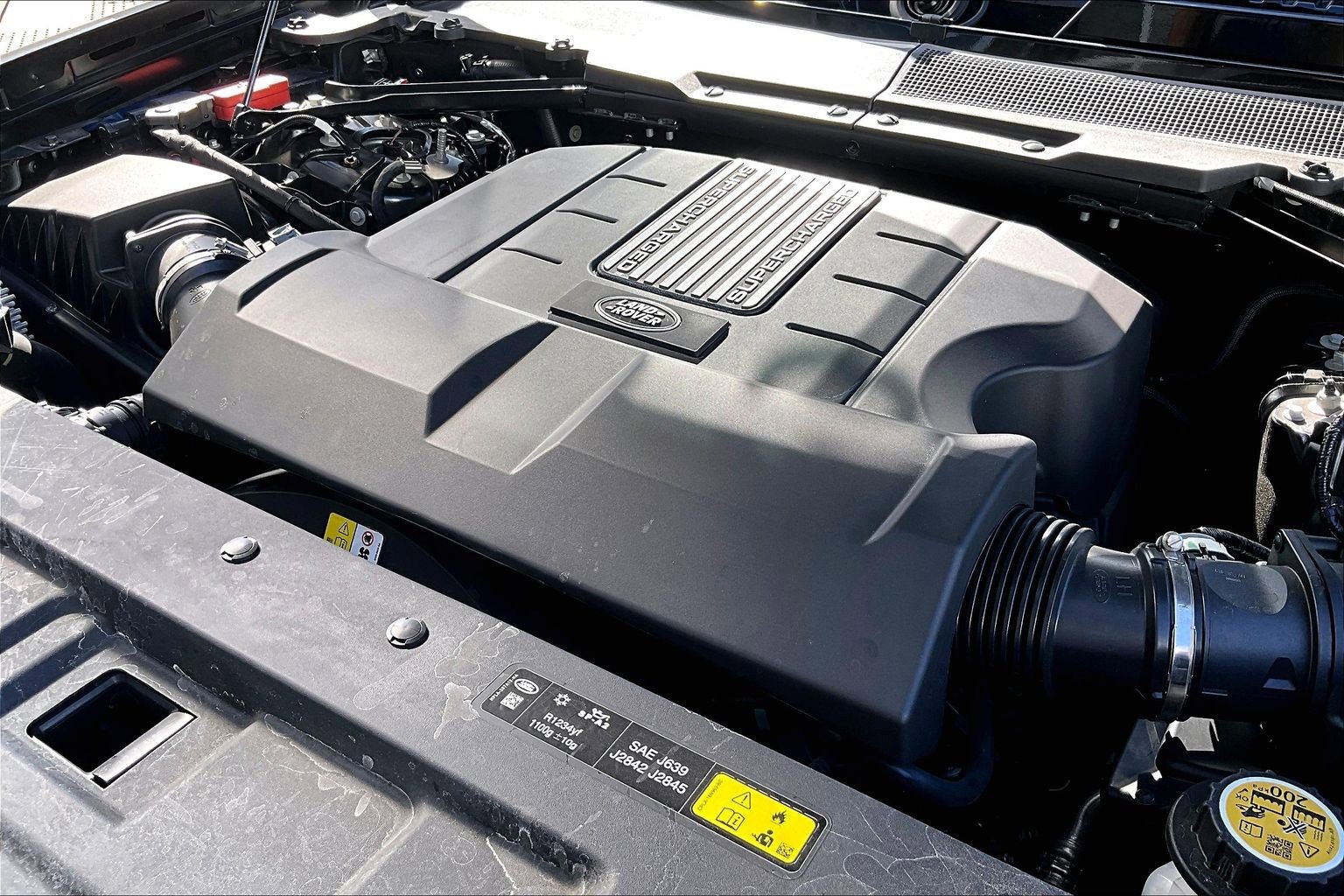 Used 2023 Land Rover Defender 110 V8 image 31