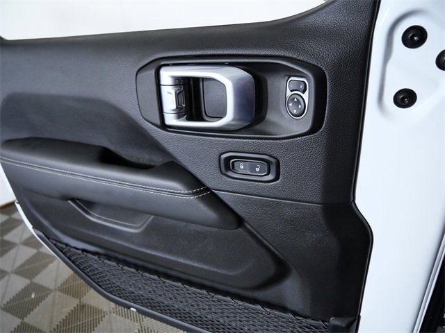 Used 2022 Jeep Wrangler Unlimited Sahara w/ Cold Weather Group image 25