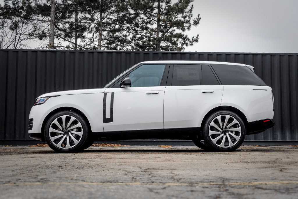 New 2026 Land Rover Range Rover SE AWD/4WD image 3