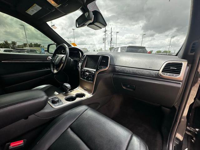 Used 2015 Jeep Grand Cherokee Summit AWD/4WD image 29