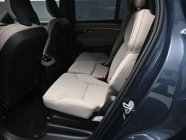 Used 2026 Volvo XC90 T8 Plus w/ Protection Package Premier AWD/4WD image 21