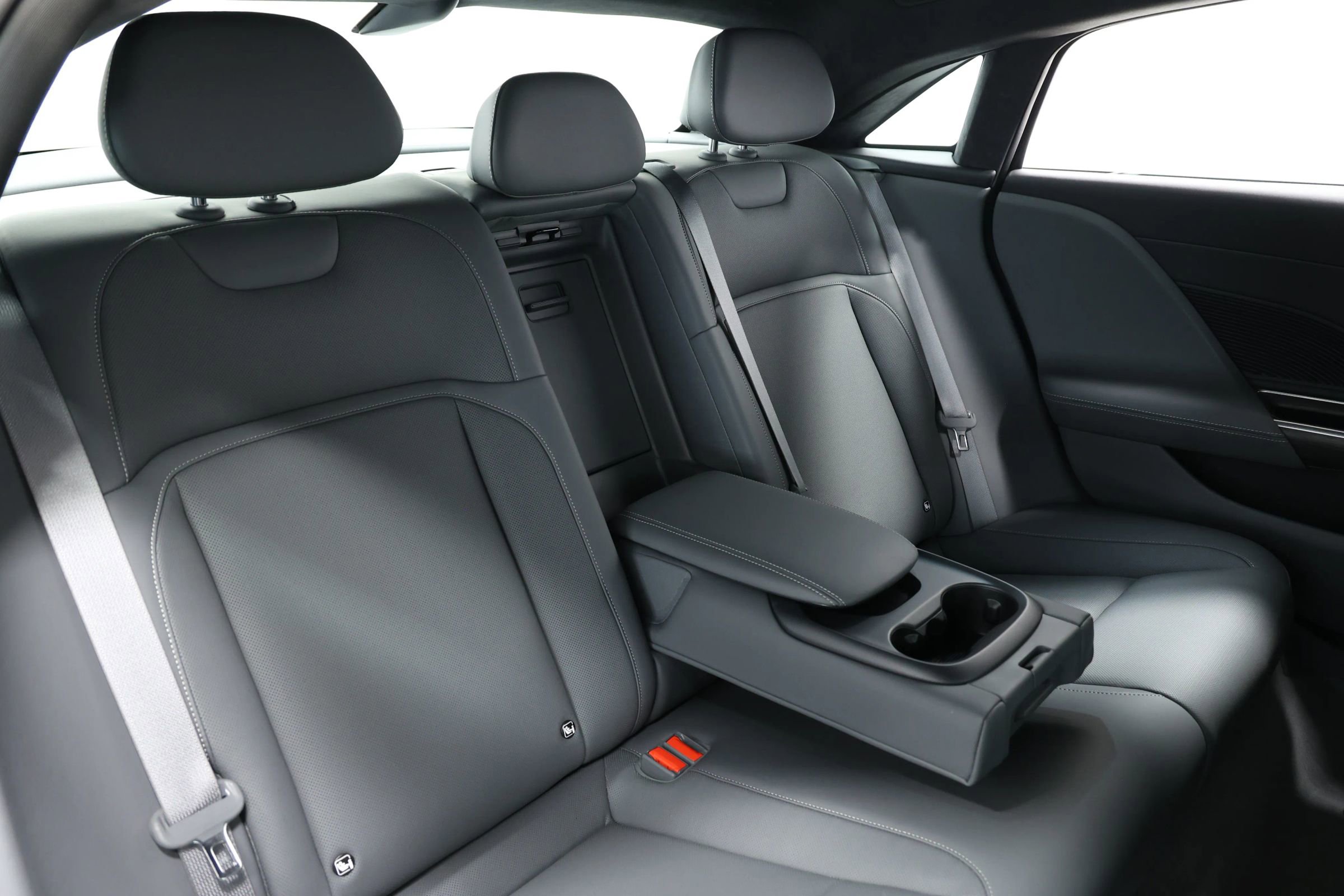 Used 2024 Lucid Air Pure image 72