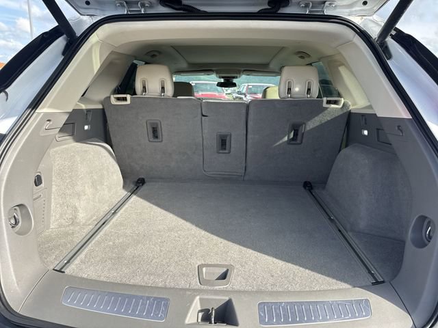 Used 2017 Cadillac XT5 Premium Luxury AWD/4WD image 24