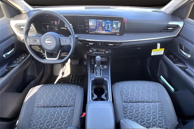 New 2026 Nissan Kicks SV w/ SV Premium Package image 5