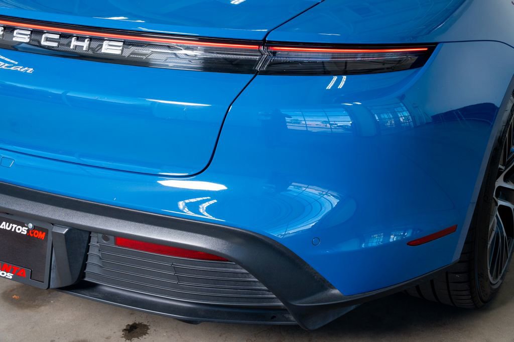 Used 2024 Porsche Taycan image 25