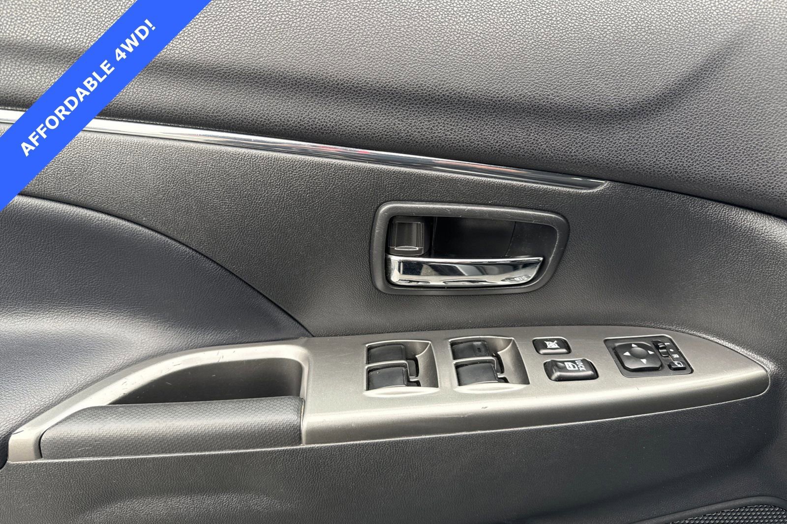 Used 2022 Mitsubishi Outlander Sport SE image 11