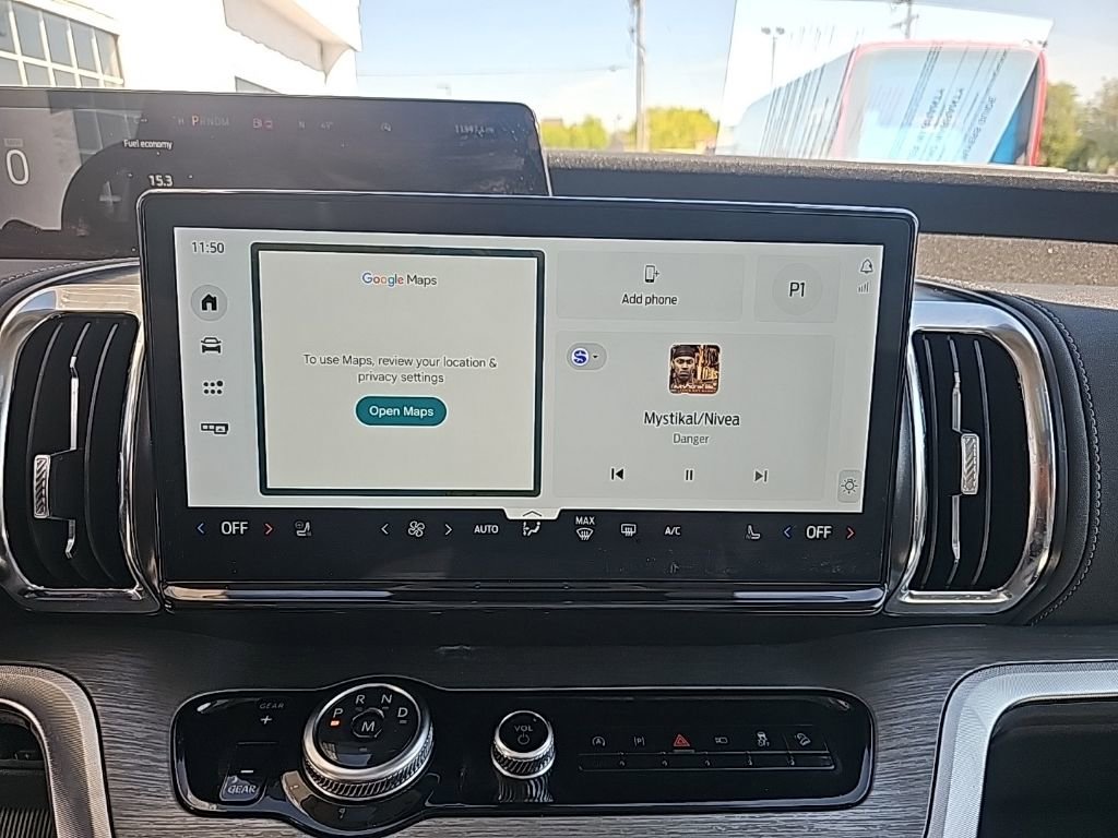 Used 2025 Ford Expedition Platinum w/ Driver's Package image 19