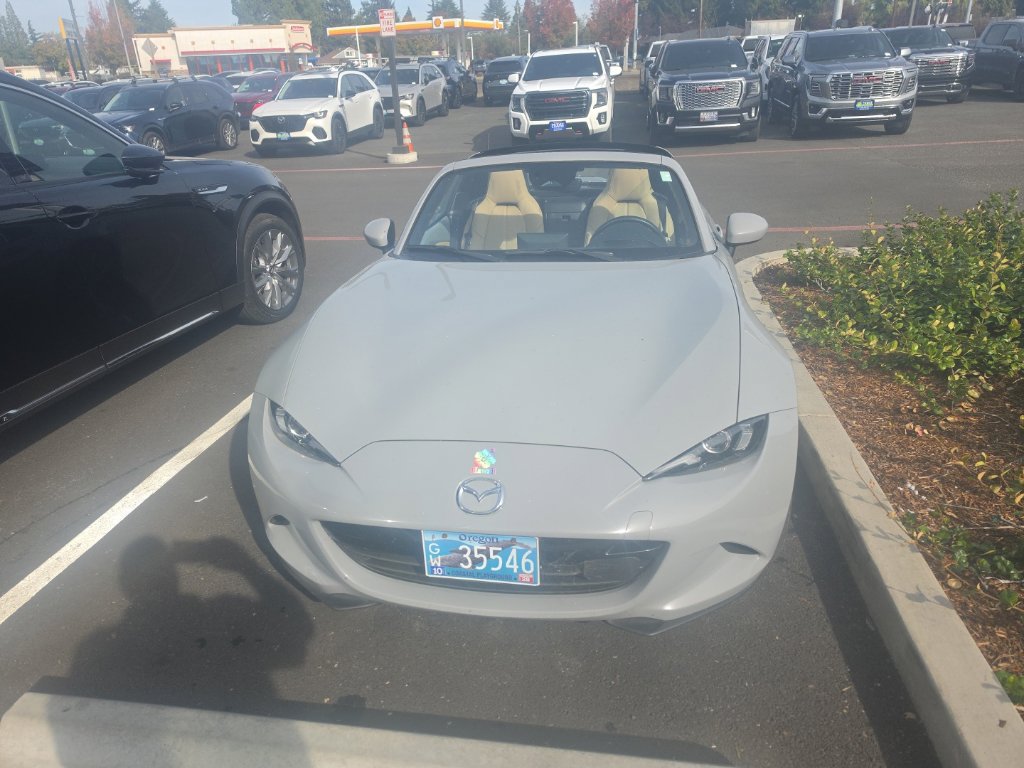 Used 2024 MAZDA MX-5 Miata RF Grand Touring w/ Weather Package RWD image 7
