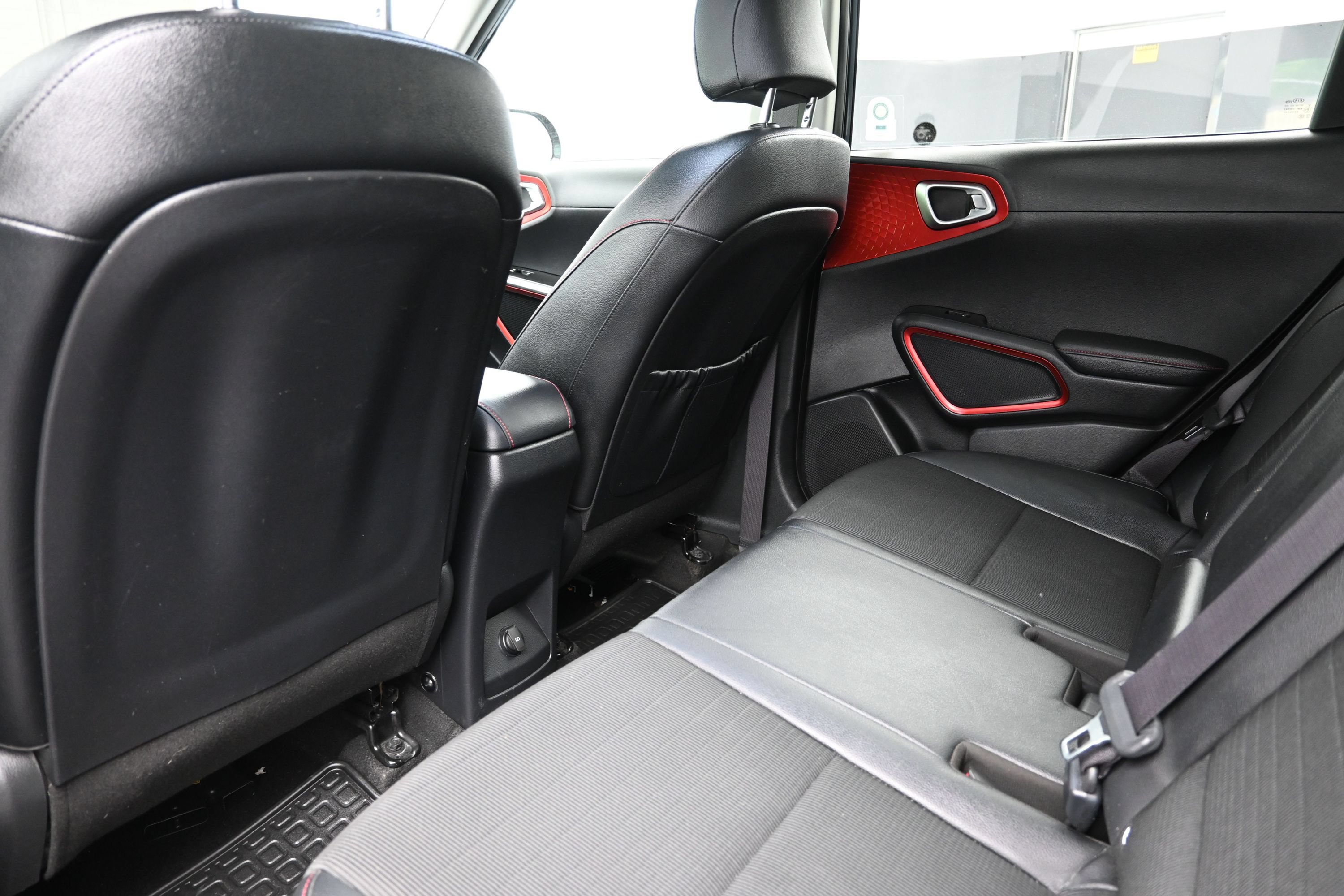 Used 2020 Kia Soul GT-Line Turbo FWD image 20