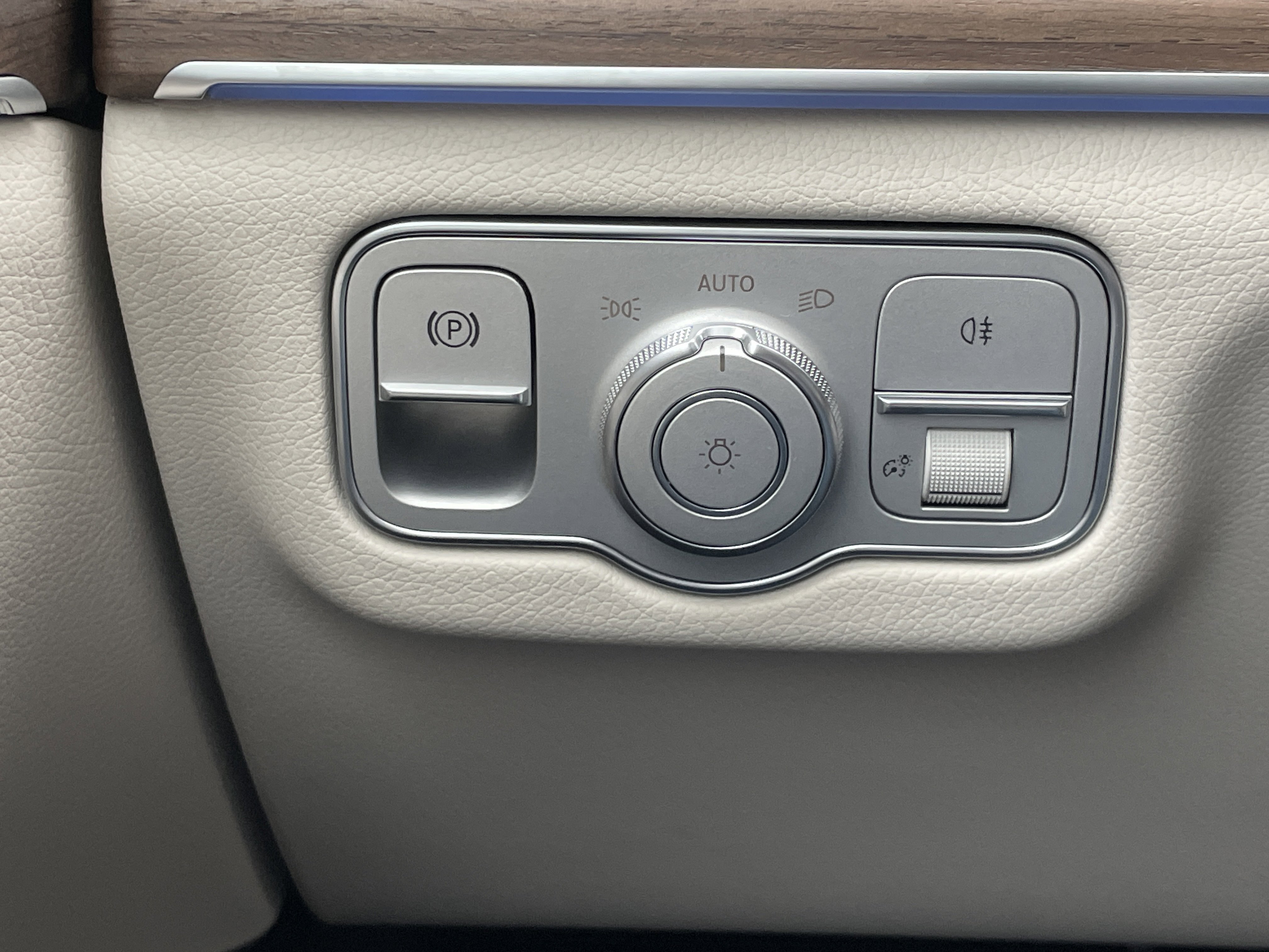 New 2026 Mercedes-Benz GLS 450 4MATIC image 23