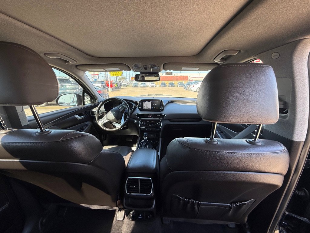 Used 2019 Hyundai Santa Fe SEL w/ Cargo Package image 16