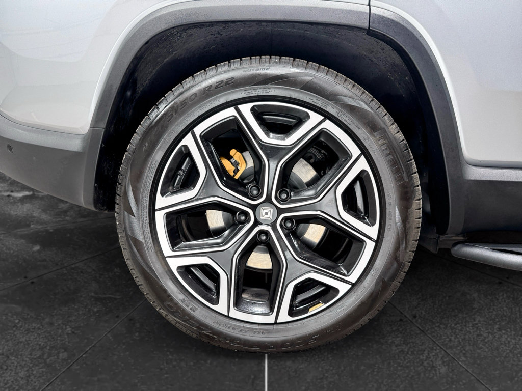 Used 2024 Rivian R1S Adventure AWD/4WD image 39