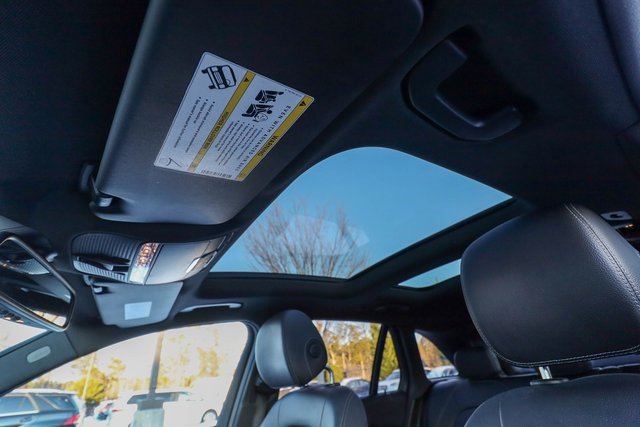 Used 2018 Mercedes-Benz GLC 300 4MATIC image 33