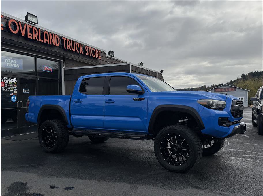 Used 2019 Toyota Tacoma TRD Pro image 2
