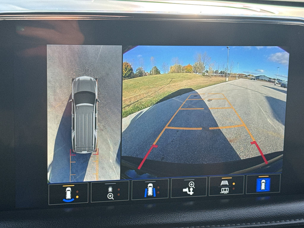 Used 2023 Chevrolet Tahoe Z71 w/ Z71 Off-Road Package image 18