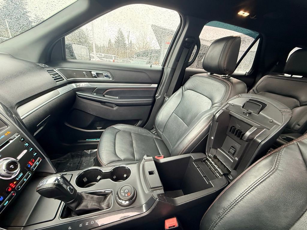 Used 2018 Ford Explorer Sport image 28